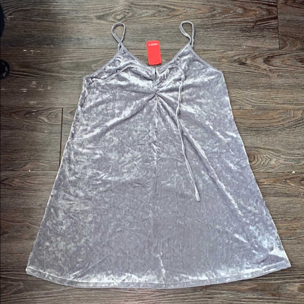 Loose-Fitted Short Velvet Dress